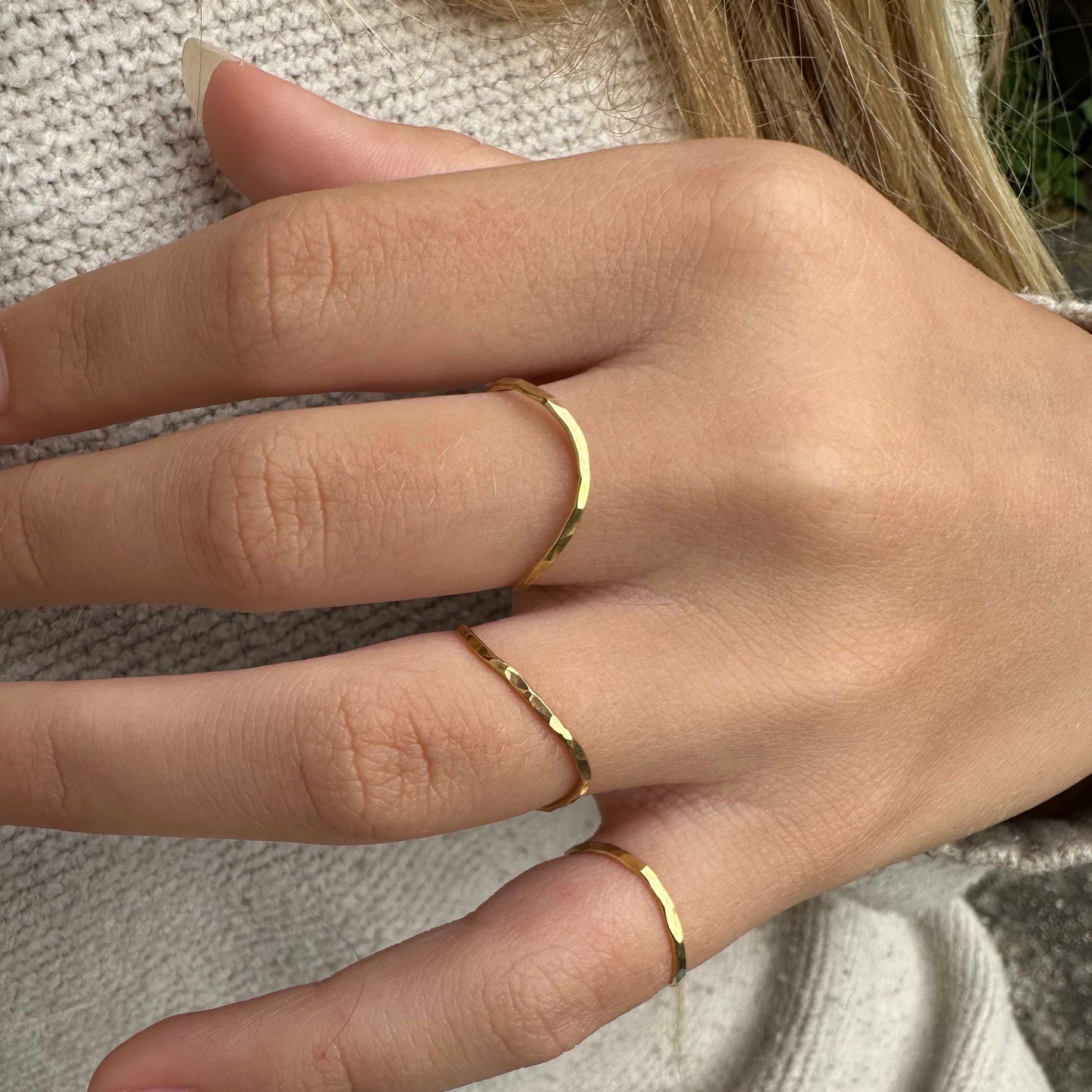 Earth cracks slim - gilded