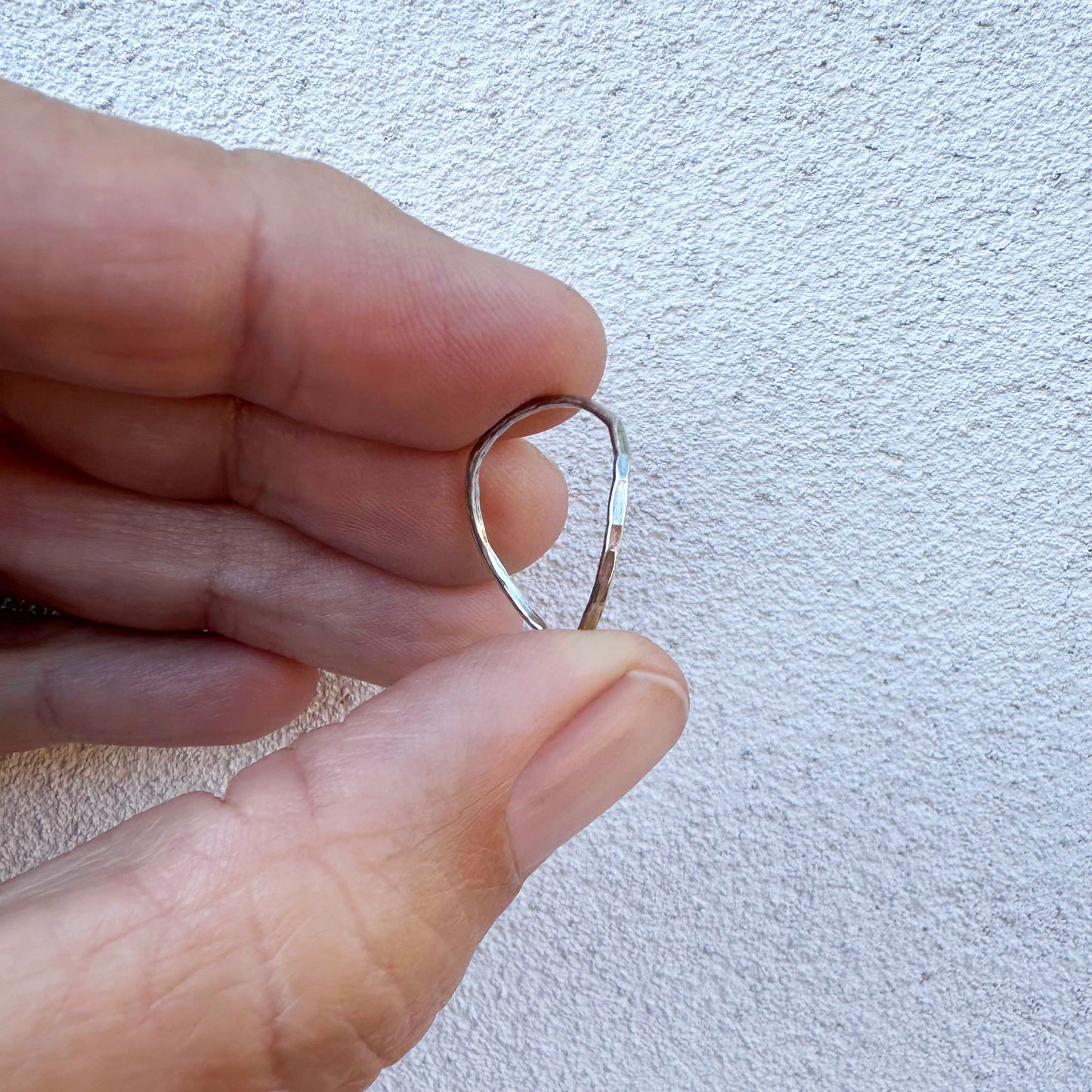 Earth cracks slim wave