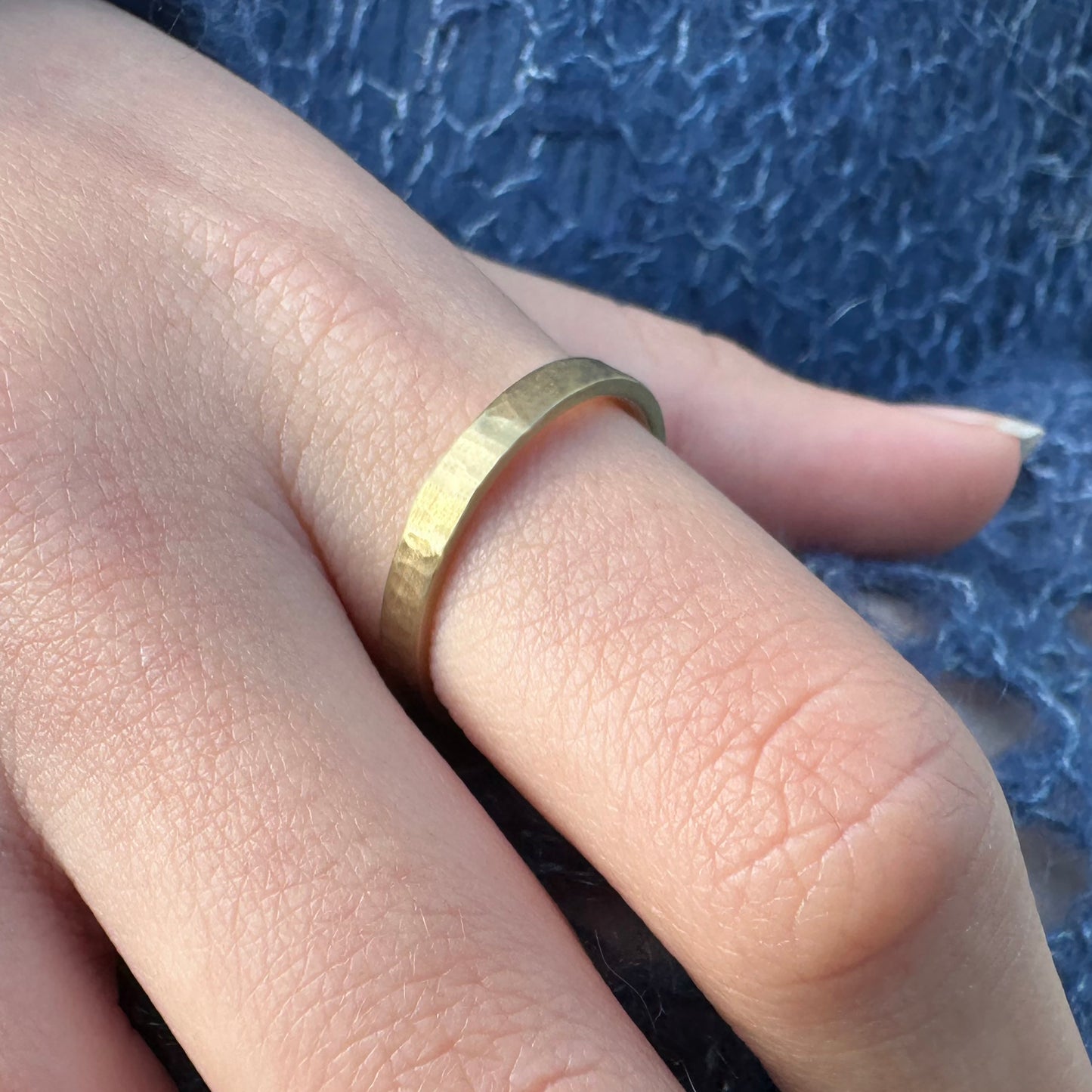 Hammer struck - gold