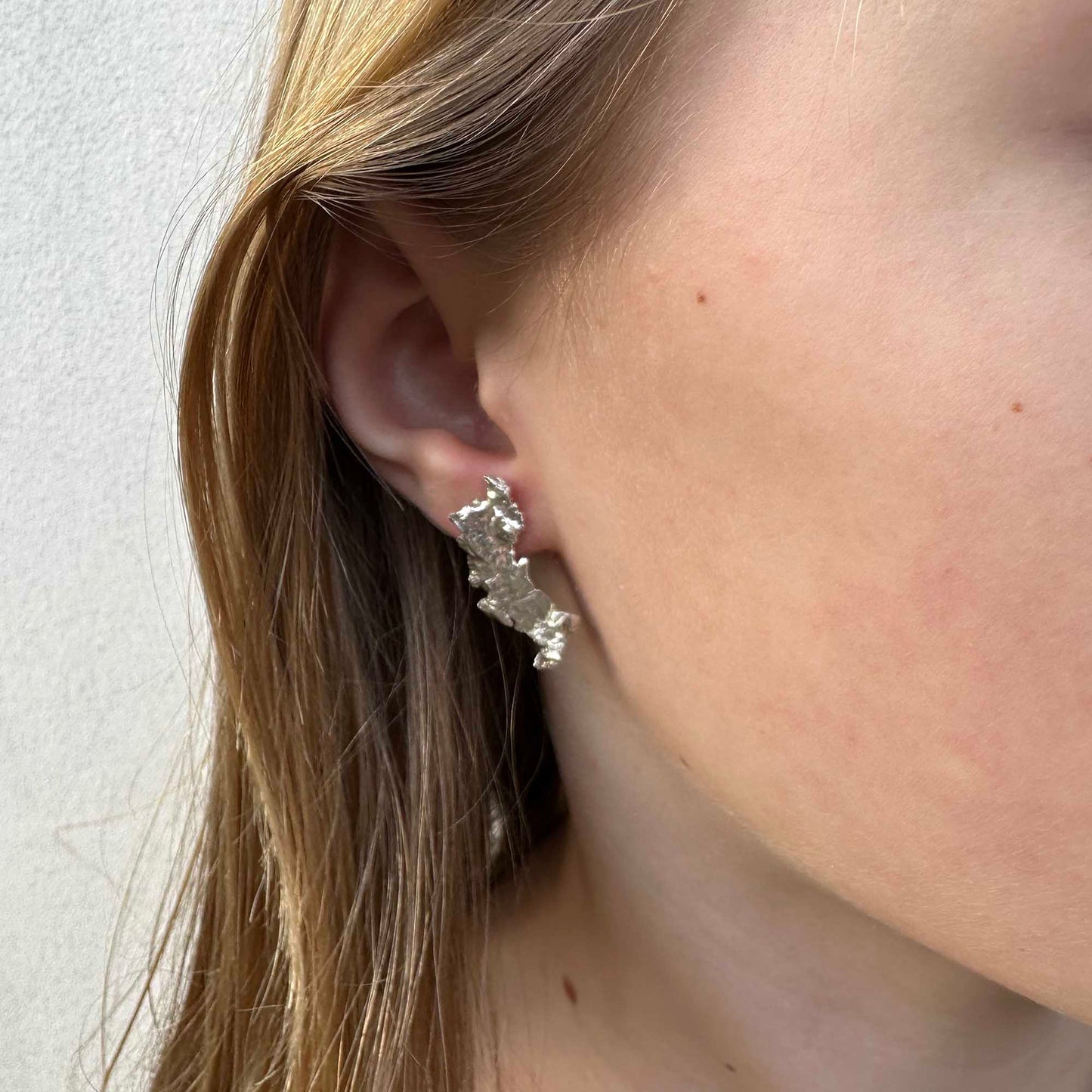 Scratchy artistic unique 12