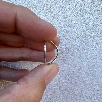 Earth cracks slim wave