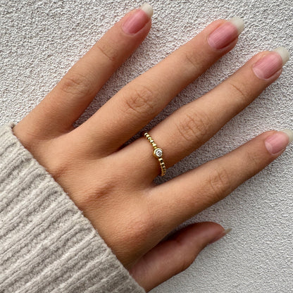 Ball string ring - gold