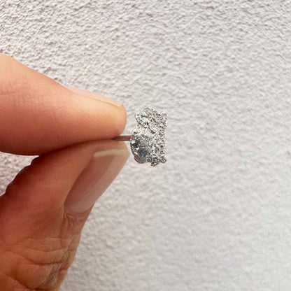 Scratchy unique small 1
