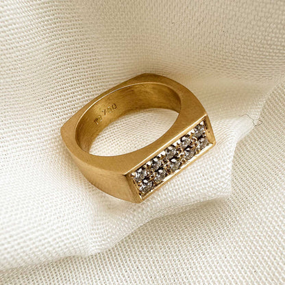 Signet plus 10 diamonds - gold