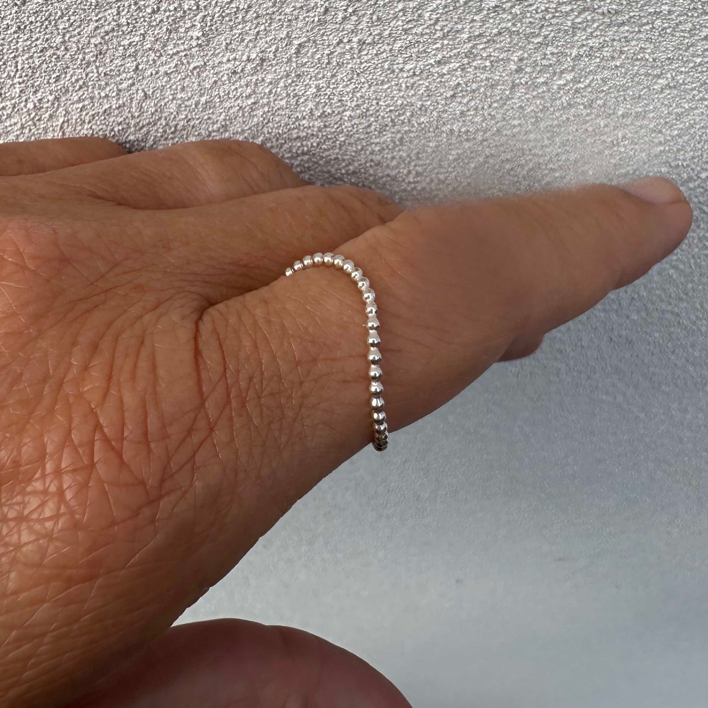 Wavy ball string silver