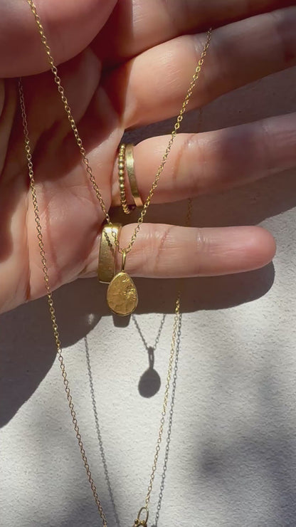 Scratchy doots - gilded